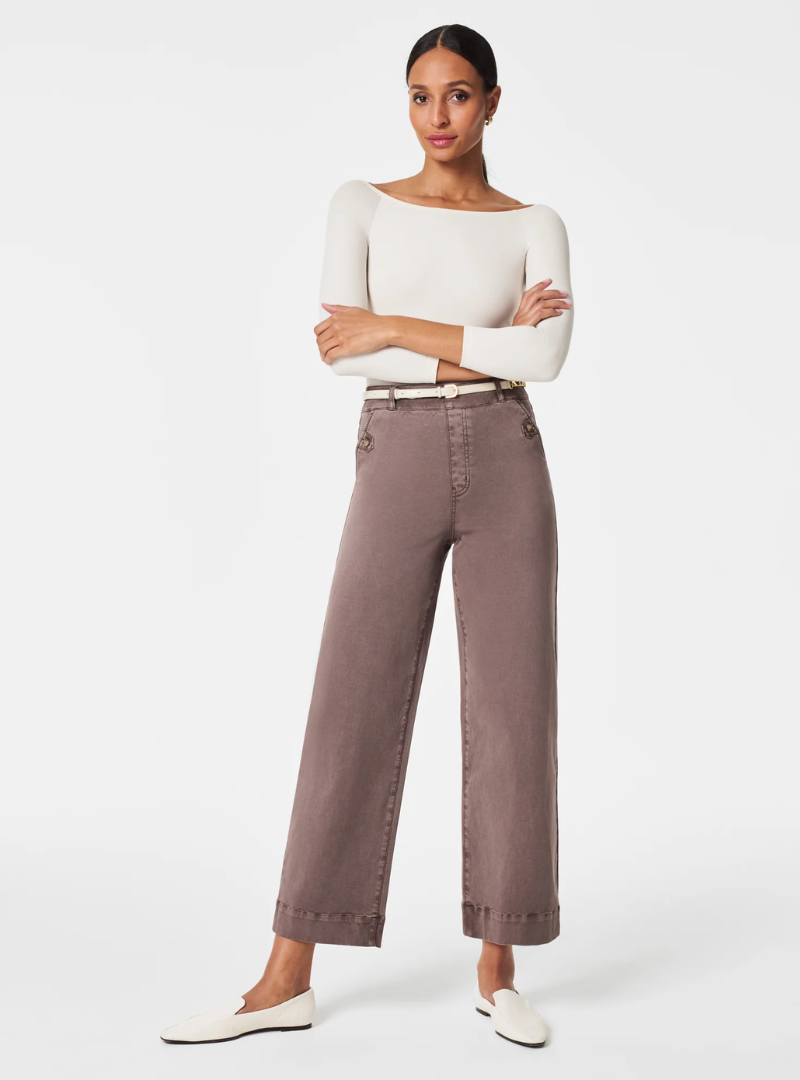 Casual pants with wide legs