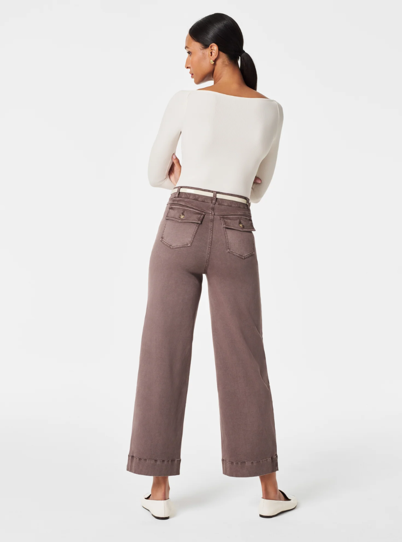 Casual pants with wide legs